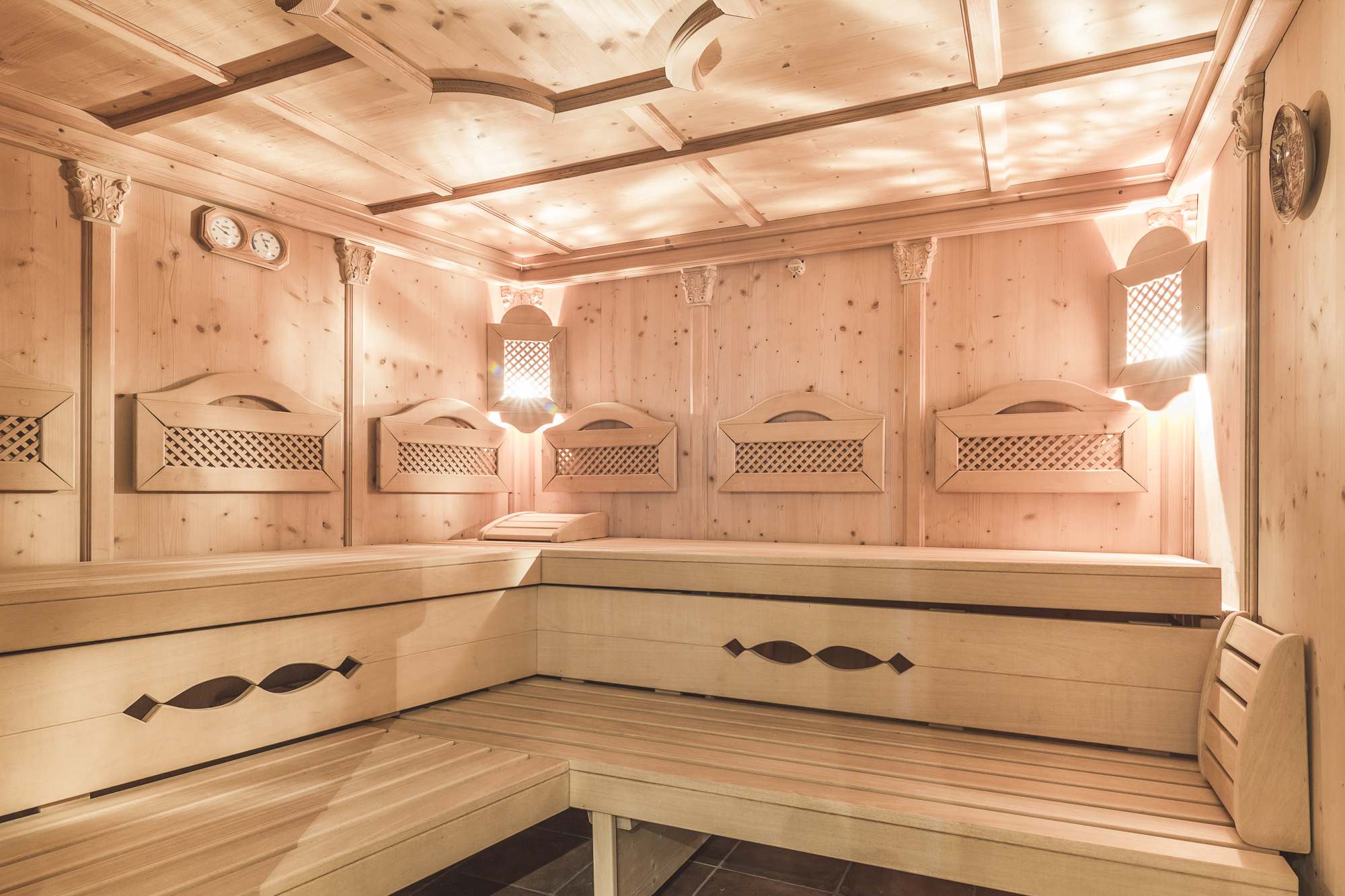 Wellness dolomitico almhotel col raiser, hotel a santa cristina ... Hotel con jacuzzi in camera dolomiti