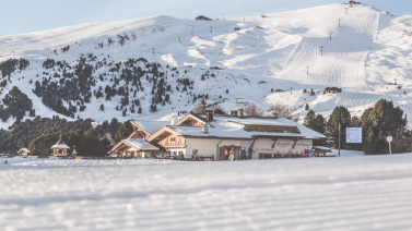 Hotel in the Dolomites, situated on the ski slopes