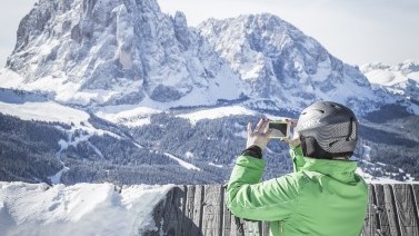 Enjoy the Val Gardena mountains during your skiing holiday