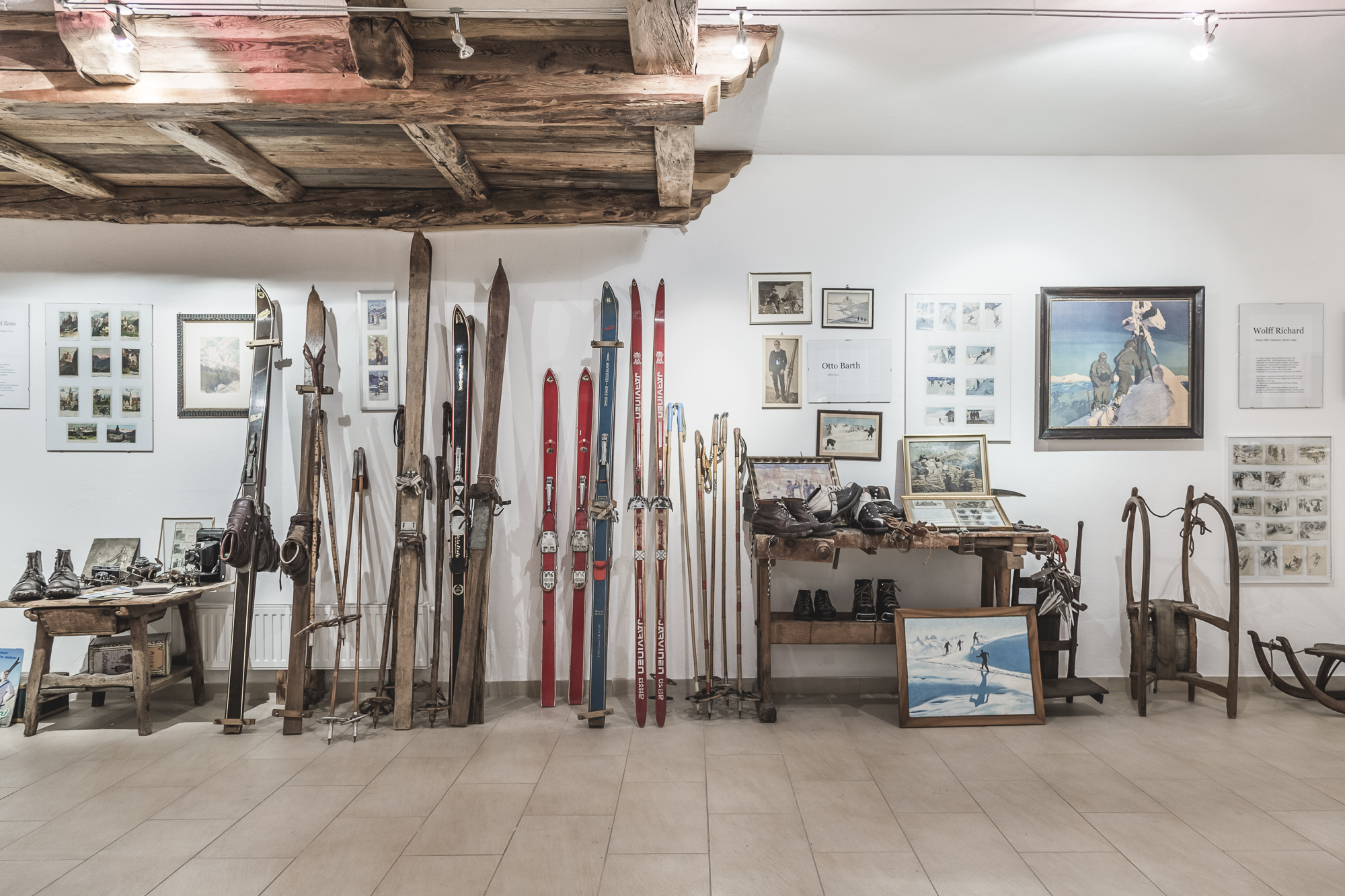 Get familiar with the history of skiing in the Dolomites